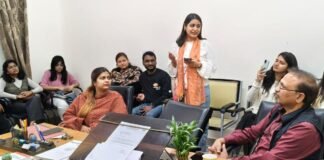 गोरखपुर:शोधार्थियों ने गोरखपुर विश्वविद्यालय के विभिन्न संकायों के साथ-साथ शहर के प्रमुख स्थानीय पर्यटन स्थलों का भी किया अवलोकन