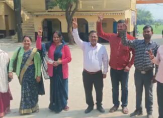 UP: शिक्षामित्र और अनुदेशकों में खुशी लहर, वेतन में बढ़ोतरी से 1.68 लाख परिवारों को बड़ी राहत