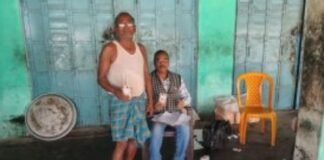 सावधान बलिया! रंगीन मिठाइयों में घुला है ‘ज़हर’, खाद्य विभाग की छापेमारी में भारी खेप बरामद