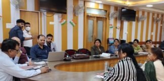 गोरखपुर:सीएमओ कार्यालय में हुआ जिला स्तरीय प्रशिक्षकों का प्रशिक्षण