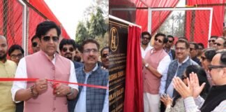 UP: सांसद रवि किशन शुक्ल ने गोरखपुर क्लब में किया टेनिस कोर्ट का उद्घाटन, युवाओं को खेल से जोड़ने का संकल्प