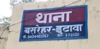 छात्र की जगह सगा भाई देता मिला हाईस्कूल की परीक्षा! इटावा में यूपी बोर्ड परीक्षा में बड़ा फर्जीवाड़ा आया सामने