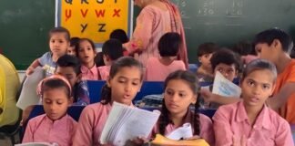 UP: महिला दिवस से पहले यूपी सरकार की बड़ी पहल, 42 जिलों के स्कूलों में शौचालय होंगे पूरी तरह क्रियाशील