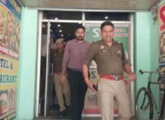 उत्तर प्रदेश: रेस्टोरेंट-होटल के नाम पर चल रही थी अवैध गतिविधि, छापेमारी करने पहुंची टीम तो संचालक और कर्मचारी फरार