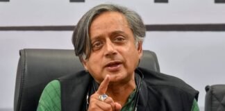 शशि थरूर ने कहा पश्चिम एशिया युद्ध के कारण ‘हद से ज्यादा हो रहा नुकसान, बंद हो जंग’,