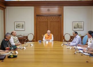 ईरान-इजरायल तनाव के बीच PM मोदी ने बुलाई CCS बैठक, इन अहम मुद्दों पर होगी चर्चा