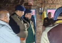 जमीन के पैसों का खूनी खेल! यूपी में बेटे ने मां-बाप और बहन को उतारा मौत के घाट