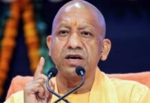 लखनऊ: अल्पसंख्यक कल्याण विभाग के संयुक्त निदेशक शेषनाथ पांडेय बर्खास्त, गंभीर वित्तीय अनियमितताओं पर शासन का सख्त एक्शन