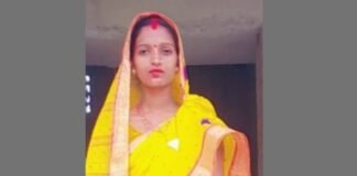 बिहार: रूठी पत्नी के साथ मनाई होली, पति मनाकर मायके से लाया घर और फिर पत्नी का काट दिया गला, पति फरार