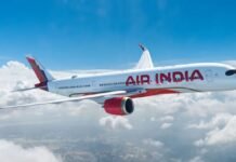 मिडिल ईस्ट जंग का असर, हवाई यात्रा महंगी, एयर इंडिया ने फ्यूल सरचार्ज बढ़ाया, घरेलू टिकट पर 399 रुपये अतिरिक्त