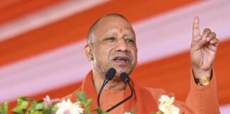 गैस सिलेंडर की कालाबाजारी पर एक्शन मोड में योगी सरकार, सख्त कार्रवाई के आदेश