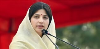 सरकार जनता की परेशानियों को मानने के लिए तैयार नहीं…LPG Crisis पर डिंपल यादव का सरकार पर हमला, BJP को बताया ब्लंडर जनता पार्टी