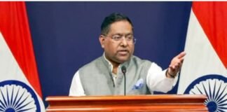 विदेश मंत्रालय के प्रवक्ता रणधीर जायसवाल ने कहा कि भारत की प्राथमिकता ऊर्जा की आपूर्ति और नागरिकों की सुरक्षा सुनिश्चित करना है।