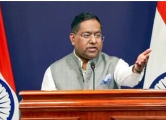 विदेश मंत्रालय के प्रवक्ता रणधीर जायसवाल ने कहा कि भारत की प्राथमिकता ऊर्जा की आपूर्ति और नागरिकों की सुरक्षा सुनिश्चित करना है।