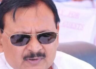 गोरखपुर: पूर्व विधायक विनय शंकर तिवारी पर धमकी देने का मुकदमा, शिलापट्ट विवाद ने पकड़ा सियासी रंग