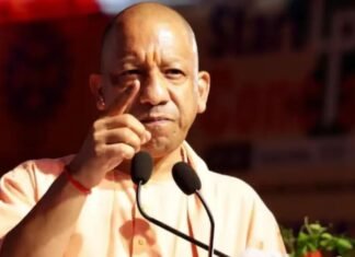 आगरा से प्रयागराज तक…CM योगी ने 10 जिलों के अधिकारियों से मांगी रिपोर्ट, कहा- शांति भंग करने वालों को बख्शा नहीं