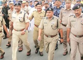 UP: ईद पर लखनऊ में कड़ी सुरक्षा, शहर 5 जोन में विभाजित, 2000+ पुलिसकर्मी तैनात, ड्रोन से निगरानी