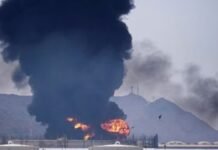 ईरान ने अमेरिका-ब्रिटेन के बेस पर बरसाईं मिसाइलें! हिंद महासागर तक पहुंचा युद्ध