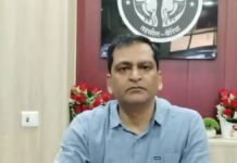 बलिया: कुत्ते के काटने से घायल एसडीएम ने छुट्टी आवेदन पर लगाया अंगूठा,पत्र हो रहा वायरल