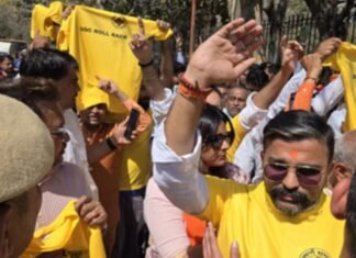 यूजीसी नियमों के खिलाफ दिल्ली की सड़कों पर उतरा सवर्ण समाज