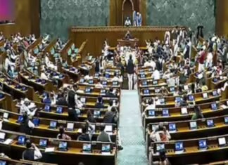 लोकसभा में विपक्ष ने लगाया नारा, मोदी को हटाना है, ‘मोदी सरकार शेम-शेम