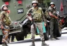 जम्मू-कश्मीर: नौशेरा सेक्टर में LoC पर घुसपैठ की कोशिश नाकाम, सेना ने एक पाकिस्तान समर्थित आतंकी को मार गिराया,दूसरे की तलाश जारी