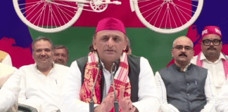 लखनऊ: अखिलेश यादव की मौजूदगी में पूर्वांचल के दिग्गज रोहित कुमार पांडे सपा में शामिल, सियासी सरगर्मी तेज