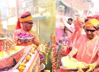 पूरा देश होली के रंगों से हुआ रंगीन,CM योगी, समेत कई राज्यों के मुख्यमंत्रियों ने दी बधाई