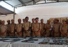 गोरखपुर पुलिस को CEIR पोर्टल से बड़ी सफलता: 852 गुम मोबाइल बरामद, 1.27 करोड़ से अधिक कीमत के फोन मालिकों को सौंपे