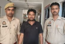 साइबर ठगी का जाल बुन रहा था शातिर, पुलिस ने दबोचा, फर्जी आधार और मोबाइल बरामद