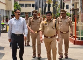 कड़ी निगरानी में होमगार्ड भर्ती परीक्षा शुरू, संतकबीरनगर में पहले दिन 837अभ्यर्थियों ने छोड़ी परीक्षा