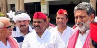 ओपी राजभर पर सांसद पप्पू निषाद का तीखा हमला, बोले—सत्ता के लिए बदलते रहे पाला