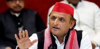 काली टोपी वाले असली नोटों के ‘धुएंधर’ हैं… प्रदेश अध्यक्ष पंकज चौधरी के लाल टोपी वाले बयान पर अखिलेश यादव का पलटवार