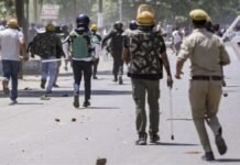 Noida Labour Protest: नोएडा में फिर बवाल! सेक्टर-80 में फिर भड़का मजदूरों का प्रदर्शन, पुलिस ने संभाला मोर्चा