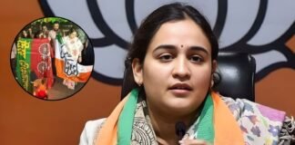 ‘हम बिल्कुल एक परिवार के हैं और वो चीज कोई बदल नहीं…’, सपा का झंडा जलाने पर बोलीं अपर्णा यादव