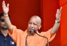 ‘दीदी को इसलिए चिंता है, हिंदू ज्यादा हो गए तो सड़कों पर इफ्तारी कैसे होगी? बंगाल में बोले CM योगी