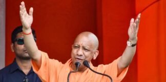 ‘दीदी को इसलिए चिंता है, हिंदू ज्यादा हो गए तो सड़कों पर इफ्तारी कैसे होगी? बंगाल में बोले CM योगी