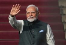 UP: पीएम मोदी का वाराणसी को 6,350 करोड़ का तोहफा, अमृत भारत ट्रेनों को भी दिखाई हरी झंडी