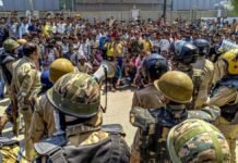 Noida Labour Protest: नोएडा प्रोटेस्ट केस NHRC और NCPCR तक पहुंचा, नाबालिगों की अवैध हिरासत में रखने का आरोप