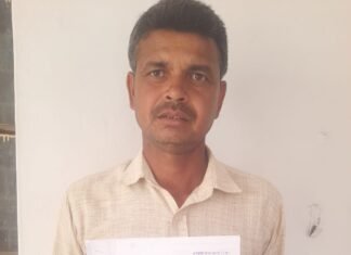 कपिल’ बना ‘कपिल देव’, नाम की त्रुटि से अटका आयुष्मान कार्ड, पीड़िता ने समाधान दिवस में लगाई गुहार