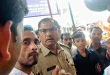 वर्ल्ड वॉर के मुहाने पर दुनिया! बलिया में गैस के लिए हाहाकार, रामलीला मैदान के सामने भड़का लोगों का गुस्सा