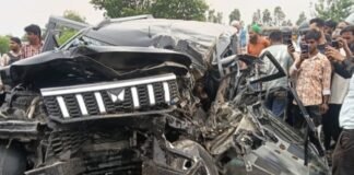 बरेली में बड़ा बाइपास पर दर्दनाक सड़क हादसा, खड़े टैंकर से बोलेरो और बाइक टकराई, 4 लोगों की मौत, 3 घायल