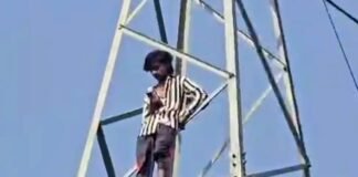 बलिया में शोले का वीरू, प्रेमिका को शादी के लिए मनाने के लिए नाबालिक चढ़ा हाई टेंशन टावर पर, मचा हड़कंप