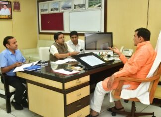 ऊर्जा मंत्री एके शर्मा की अहम बैठक, प्रीपेड मीटर उपभोक्ताओं को बड़ी राहत ; जांच पूरी होने तक पुराने मीटर नहीं बदले जाएंगे