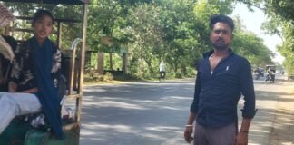 मुरादाबाद हाईवे पर दर्दनाक हादसा : बाइक सवार को कार ने मारी टक्कर, दो वाहन भी आपस में भिड़े