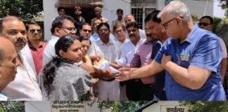 प्रीपेड मीटर की समस्याओं को लेकर व्यापारियों का बड़ा ज्ञापन, समाधान न होने पर आंदोलन की चेतावनी