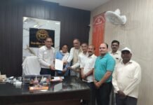 जनगणना में ड्यूटी दे रहे रायबरेली के शिक्षकों का बड़ा ऐलान, बोले- बिना उपार्जित अवकाश के नहीं बनेगी बात