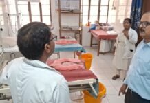 बेलघाट सहित करीब आधा दर्जन अस्पतालों पर डायलिसिस की सुविधा देने की तैयारी, सीएमओ ने शासन को भेजा प्रस्ताव, बेलघाट सीएचसी का किया निरीक्षण