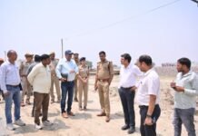 संजय सेतु मरम्मत के बीच डीएम-एसपी ने पीपा पुल का किया निरीक्षण, यातायात, सुरक्षा व प्रकाश व्यवस्था को लेकर दिए सख्त निर्देश