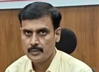 गंगा-सरयू घाटों पर मुण्डन कार्यक्रम को लेकर अलर्ट, पंजीकृत नावों को ही नदी में संचालन की अनुमति, पढ़ें प्रमुख निर्देश